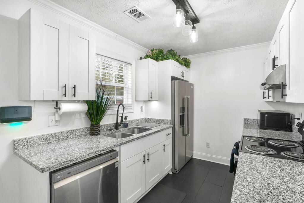 Modern 3Bd,2Ba Townhome Near Stadiums In Metro-Atl Atlanta Bagian luar foto